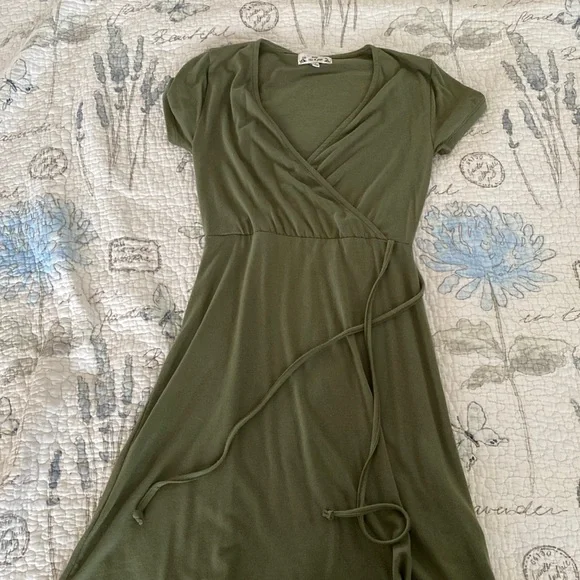 army green skater dress Olive Green Velvet Long Sleeve Skater fit n flare Dress Medium main image 0